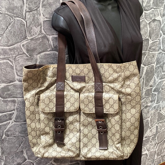 Gucci Handbags - Authentic Gucci Tote Bag